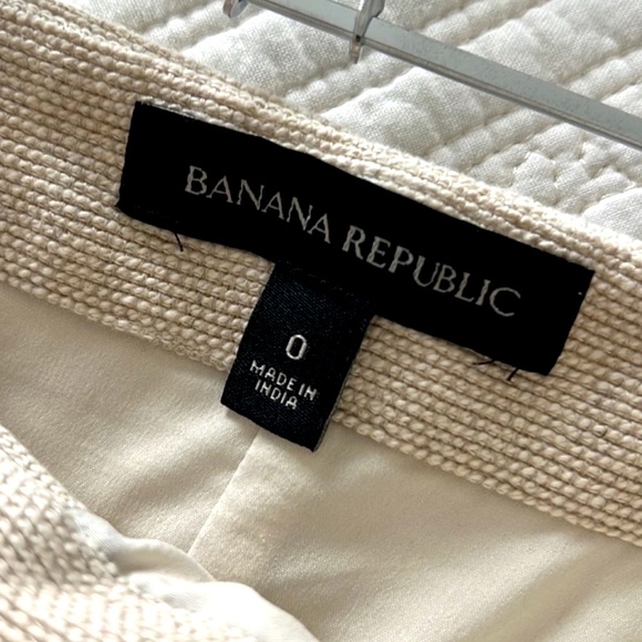 Banana Republic Tweed Button Down Cream Mini Skirt - Picture 3 of 5